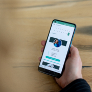 Smoelenboek in telefoon
